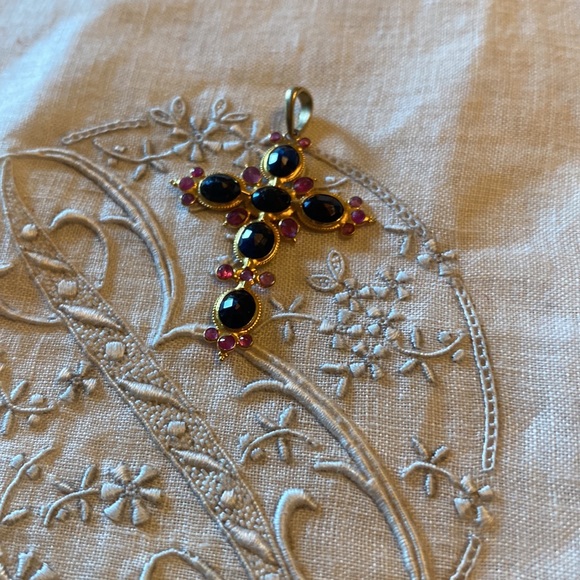 12 k Gold Cross with Sapphires and Rubies - Picture 6 of 6